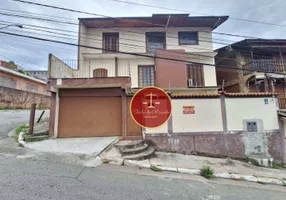 Foto 1 de Sobrado com 5 Quartos à venda, 60m² em Vila Marilena, São Paulo