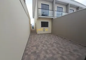 Foto 1 de Casa com 2 Quartos à venda, 80m² em Jardim Luana, Itaquaquecetuba