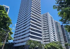 Foto 1 de Apartamento com 4 Quartos à venda, 210m² em Ilha do Retiro, Recife