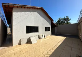 Foto 1 de Casa com 3 Quartos à venda, 110m² em Parque Santa Cecília, Aparecida de Goiânia
