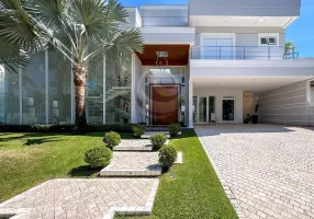 Foto 1 de Casa de Condomínio com 6 Quartos para alugar, 782m² em Jardim Acapulco , Guarujá
