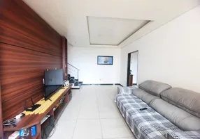 Foto 1 de Casa com 5 Quartos à venda, 360m² em Copacabana, Belo Horizonte