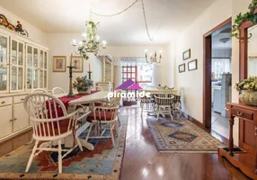Foto 1 de Apartamento com 3 Quartos à venda, 153m² em Centro, Campos do Jordão