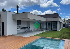 Foto 1 de Casa de Condomínio com 3 Quartos à venda, 350m² em Granja Viana, Carapicuíba