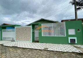 Foto 1 de Casa com 3 Quartos à venda, 62m² em Campestre, Imbituba