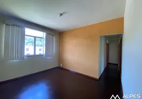 Foto 1 de Apartamento com 3 Quartos para venda ou aluguel, 52m² em Tijuca, Teresópolis