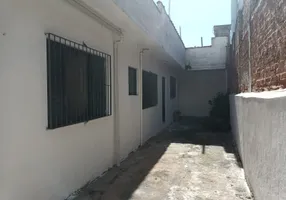 Foto 1 de Casa com 2 Quartos para alugar, 60m² em Penha De Franca, São Paulo