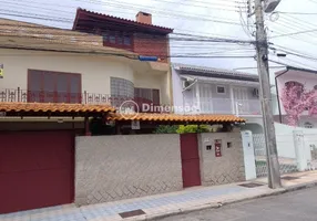 Foto 1 de Sobrado com 4 Quartos à venda, 900m² em Balneário, Florianópolis