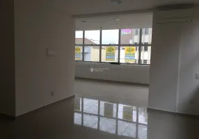 Foto 1 de Sala Comercial à venda, 47m² em São Geraldo, Porto Alegre