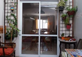 Foto 1 de Casa com 3 Quartos à venda, 117m² em Vila Marari, São Paulo