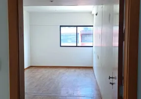 Foto 1 de Sala Comercial para venda ou aluguel, 33m² em Caminho Das Árvores, Salvador