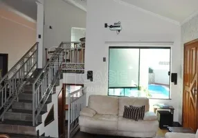 Foto 1 de Casa com 4 Quartos para alugar, 272m² em Vila Harmonia, Araraquara