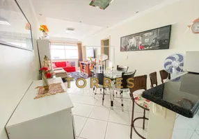 Foto 1 de Apartamento com 2 Quartos à venda, 70m² em Praia das Pitangueiras, Guarujá