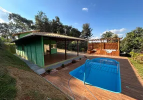 Foto 1 de Fazenda/Sítio com 3 Quartos à venda, 700m² em Pinheiros, Itatiaiuçu