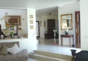Foto 1 de Casa de Condomínio com 3 Quartos à venda, 400m² em Barro Branco, São Paulo