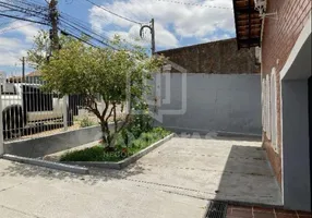 Foto 1 de Casa com 3 Quartos para alugar, 140m² em Jardim do Lago, Campinas
