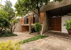Foto 1 de Casa com 4 Quartos para venda ou aluguel, 885m² em Pacaembu, São Paulo