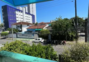 Foto 1 de Casa com 5 Quartos para alugar, 256m² em Madalena, Recife