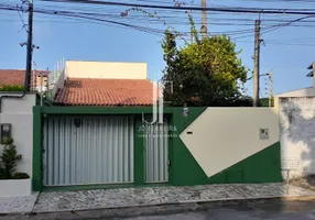 Foto 1 de Casa com 7 Quartos à venda, 300m² em Parque Manibura, Fortaleza