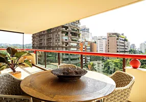Foto 1 de Apartamento com 4 Quartos à venda, 320m² em Jardim Europa, São Paulo