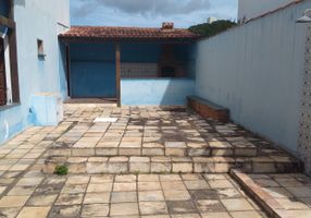 Foto 1 de Casa com 4 Quartos para alugar, 120m² em Braga, Cabo Frio