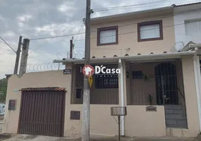 Foto 1 de Casa com 3 Quartos para alugar, 120m² em Vila Iapi, Taubaté