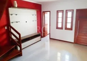 Foto 1 de Sobrado com 2 Quartos à venda, 101m² em Guarujá, Porto Alegre