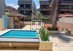 Foto 1 de Casa de Condomínio com 5 Quartos à venda, 450m² em Jardim Guanabara, Rio de Janeiro