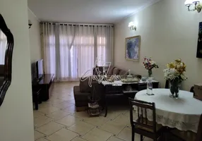 Foto 1 de Casa com 3 Quartos à venda, 224m² em Santo Antônio, São Caetano do Sul