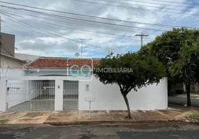Foto 1 de Casa com 3 Quartos para alugar, 200m² em Jardim Paulista, Bauru