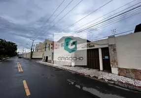 Foto 1 de Casa com 4 Quartos à venda, 225m² em Cambeba, Fortaleza