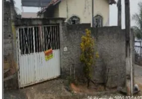 Foto 1 de Casa com 2 Quartos à venda, 75m² em Centro, Visconde do Rio Branco