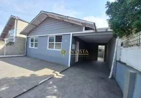 Foto 1 de Casa com 3 Quartos para alugar, 162m² em Abraão, Florianópolis