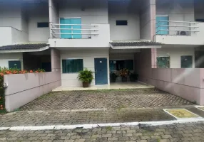 Foto 1 de Casa de Condomínio com 3 Quartos à venda, 214m² em Flores, Manaus