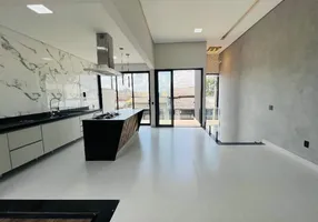 Foto 1 de Casa de Condomínio com 3 Quartos à venda, 140m² em Residencial Piemonte, Bragança Paulista