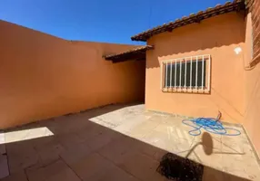 Foto 1 de Casa com 2 Quartos à venda, 100m² em Macaubas, Salvador