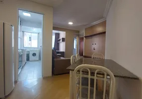 Foto 1 de Apartamento com 2 Quartos à venda, 51m² em Champagnat, Curitiba