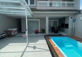 Foto 1 de Casa com 3 Quartos à venda, 220m² em Vargem Pequena, Rio de Janeiro