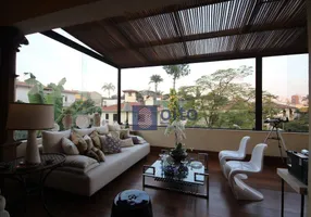 Foto 1 de Casa com 4 Quartos à venda, 700m² em Pacaembu, São Paulo