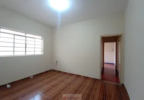 Foto 1 de Casa com 2 Quartos para alugar, 120m² em Centro, Mogi Mirim