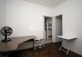 Foto 1 de Apartamento com 1 Quarto para alugar, 36m² em Farroupilha, Porto Alegre