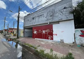 Foto 1 de Prédio Comercial para alugar, 390m² em Dias Macedo, Fortaleza