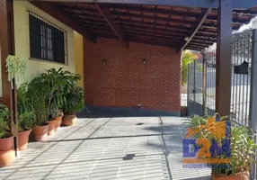 Foto 1 de Casa com 3 Quartos à venda, 170m² em Umuarama, Osasco