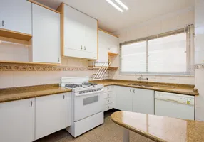 Foto 1 de Apartamento com 4 Quartos à venda, 182m² em Cristo Rei, Curitiba