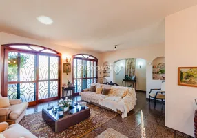 Foto 1 de Apartamento com 6 Quartos à venda, 600m² em Vila Assunção, Porto Alegre