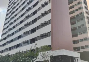Foto 1 de Apartamento com 3 Quartos à venda, 64m² em Madalena, Recife