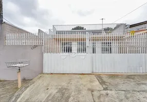 Foto 1 de Sobrado com 3 Quartos à venda, 198m² em Uberaba, Curitiba