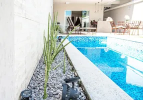 Foto 1 de Casa de Condomínio com 5 Quartos à venda, 280m² em Barra da Tijuca, Rio de Janeiro