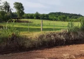 Foto 1 de Fazenda/Sítio à venda, 200m² em , Santa Lúcia