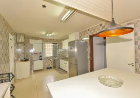 Foto 1 de Casa com 3 Quartos à venda, 150m² em Parolin, Curitiba